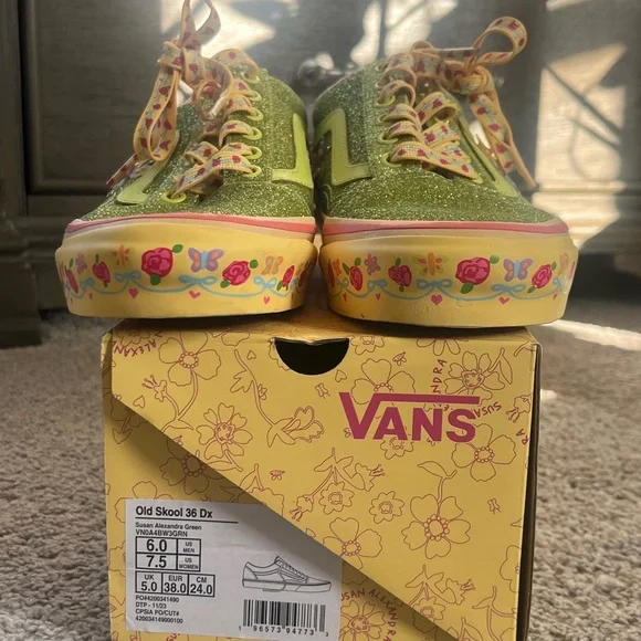 Vans x Susan Alexandra Old Skool Glitter Sneakers - Picture 4 of 6